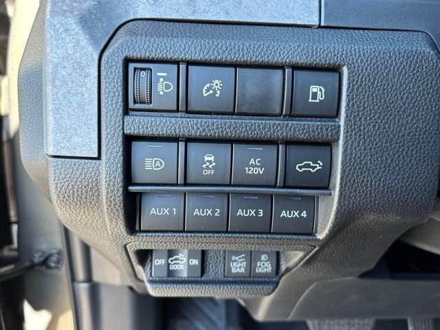 2026 Toyota Tacoma i-FORCE MAX Tacoma Trailhunter