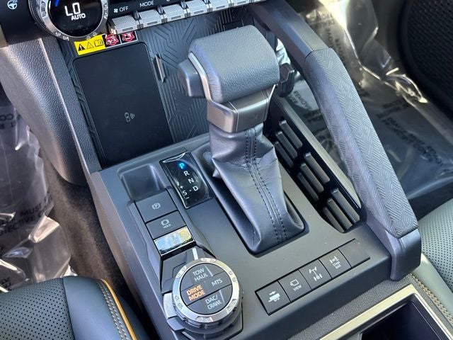 2026 Toyota Tacoma i-FORCE MAX Tacoma Trailhunter