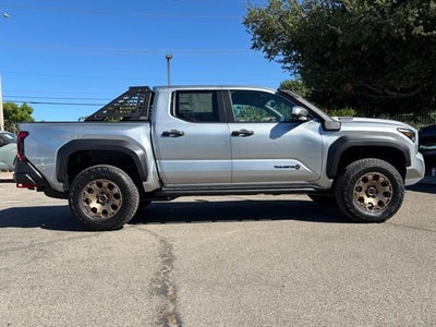 2025 Toyota Tacoma i-FORCE MAX Tacoma Trailhunter