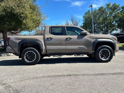 2026 Toyota Tacoma i-FORCE MAX Tacoma TRD Off-Road
