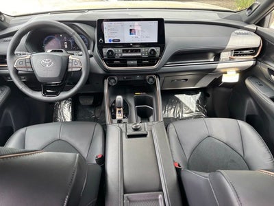 2026 Toyota Grand Highlander Hybrid MAX Platinum