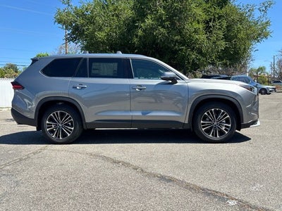 2026 Toyota Grand Highlander Hybrid MAX Platinum