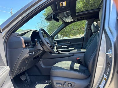 2026 Toyota Grand Highlander Hybrid MAX Platinum