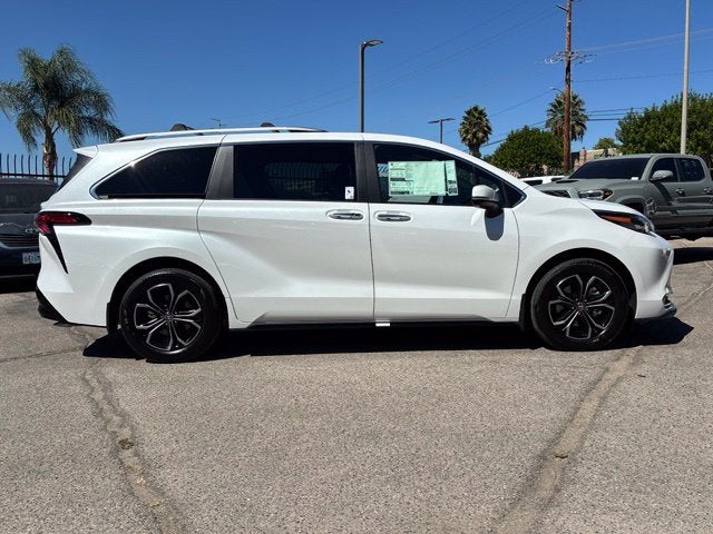 2026 Toyota Sienna Platinum