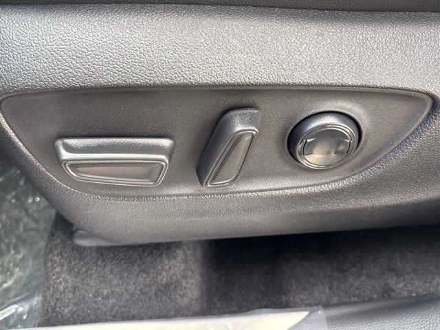 2025 Toyota Highlander Platinum