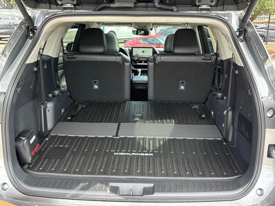 2025 Toyota Highlander Platinum