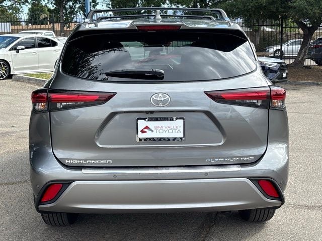2025 Toyota Highlander Platinum