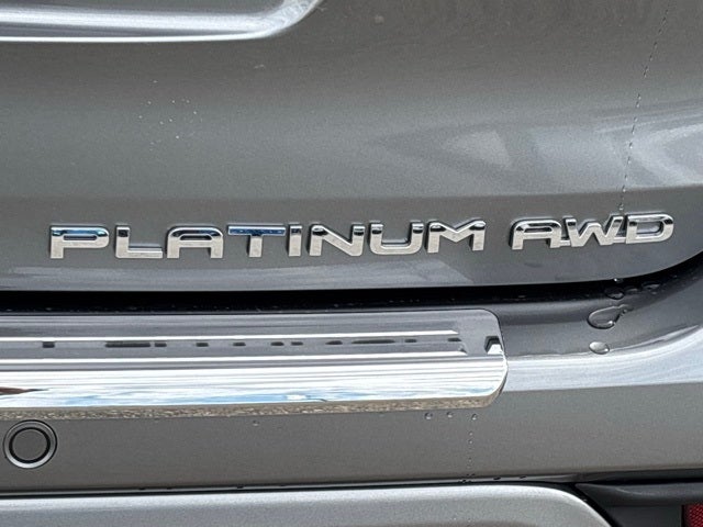 2025 Toyota Highlander Platinum