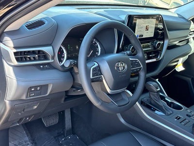 2026 Toyota Highlander XLE