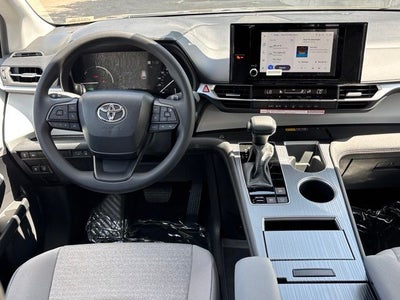2026 Toyota Sienna LE