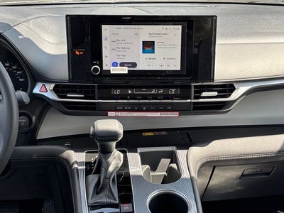 2026 Toyota Sienna LE