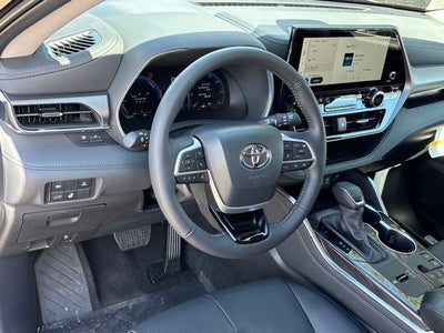 2026 Toyota Highlander Hybrid Limited