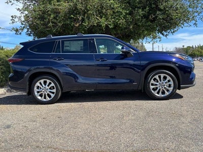 2026 Toyota Highlander Hybrid Limited