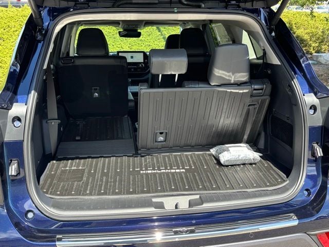 2026 Toyota Highlander Hybrid Limited