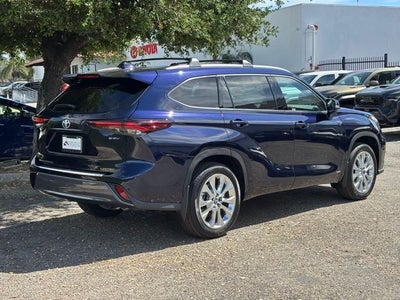 2026 Toyota Highlander Hybrid Limited