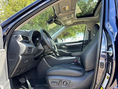 2026 Toyota Highlander Hybrid Limited