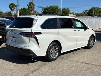 2026 Toyota Sienna XLE