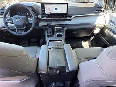 2026 Toyota Sienna XLE