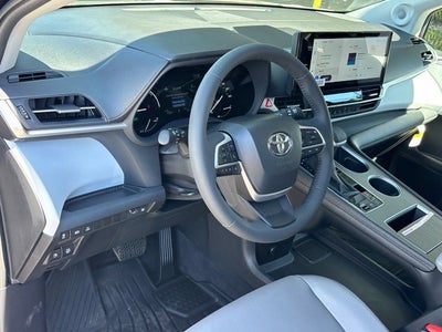2026 Toyota Sienna XLE