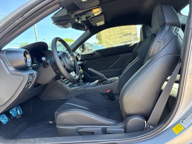 2027 Toyota GR86 Premium MT