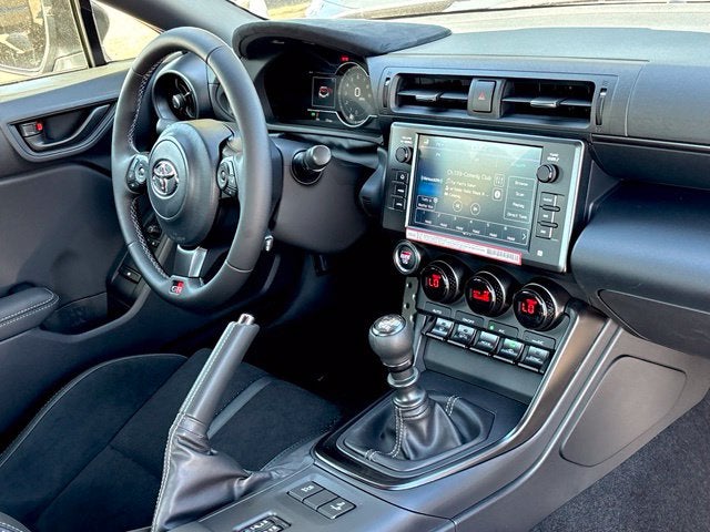 2027 Toyota GR86 Premium MT