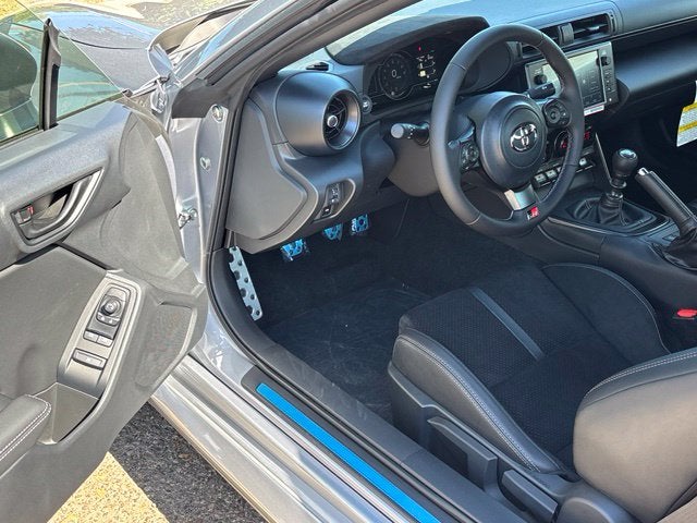 2027 Toyota GR86 Premium MT