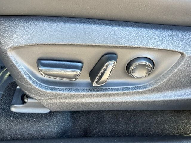 2026 Toyota Toyota Crown XLE