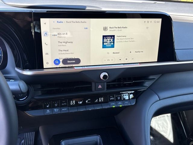 2026 Toyota Toyota Crown XLE