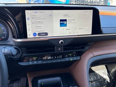 2026 Toyota Toyota Crown Signia Limited