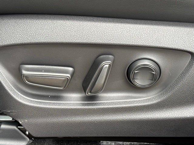 2026 Toyota Toyota Crown Signia XLE