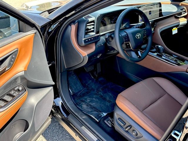 2026 Toyota Toyota Crown Signia Limited