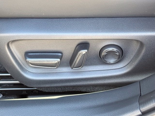 2027 Toyota Prius Plug-in Hybrid XSE Premium