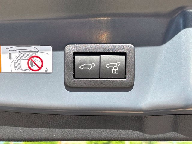 2027 Toyota Prius Plug-in Hybrid XSE Premium