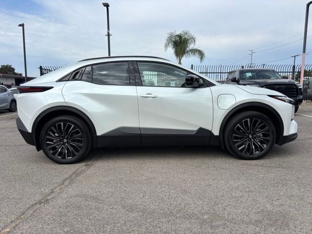 2026 Toyota C-HR XSE