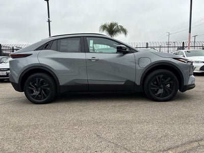 2026 Toyota C-HR SE