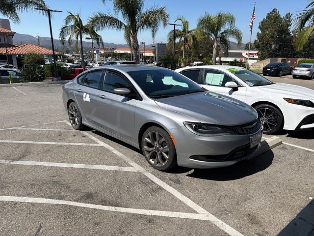 2016 Chrysler 200 S