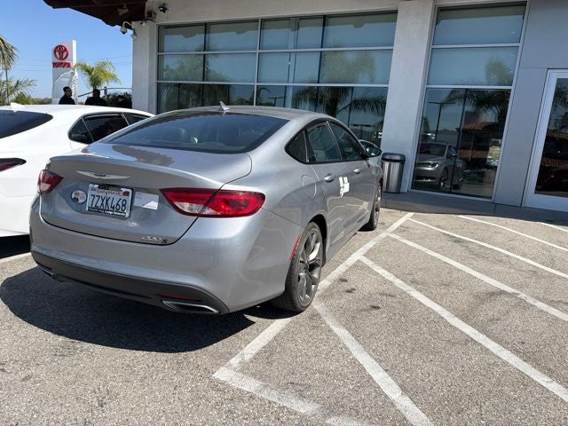 2016 Chrysler 200 S
