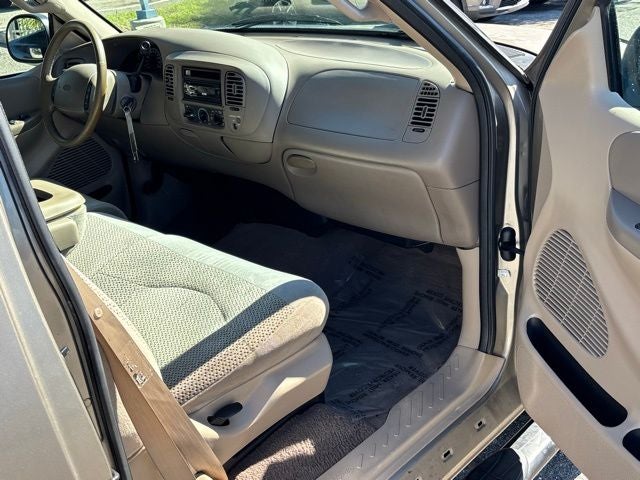 2001 Ford F-150 XL