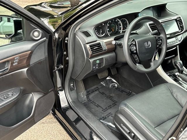 2016 Honda Accord EX-L w/Navigation and Honda Sensing
