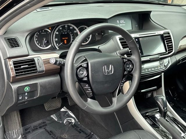 2016 Honda Accord EX-L w/Navigation and Honda Sensing