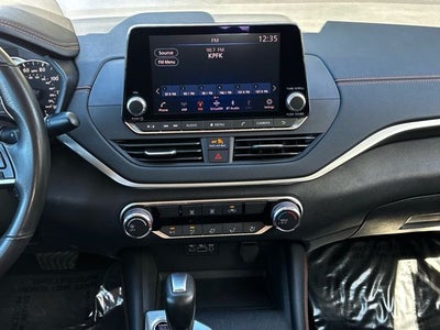 2022 Nissan Altima 2.5 SR