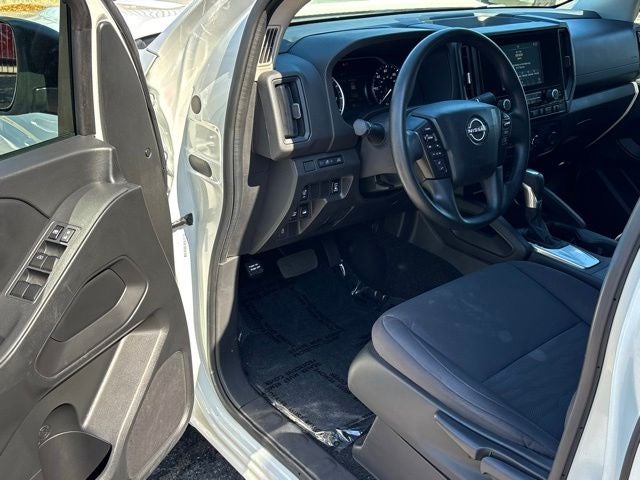 2025 Nissan Frontier S