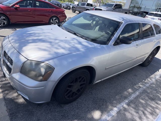 2007 Dodge Magnum Base