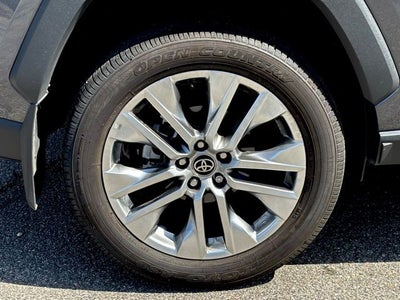 2025 Toyota RAV4 XLE Premium