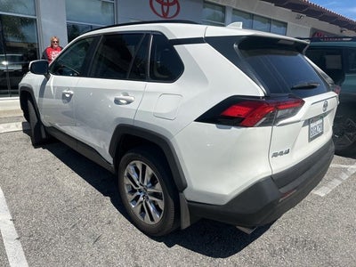 2021 Toyota RAV4 XLE Premium