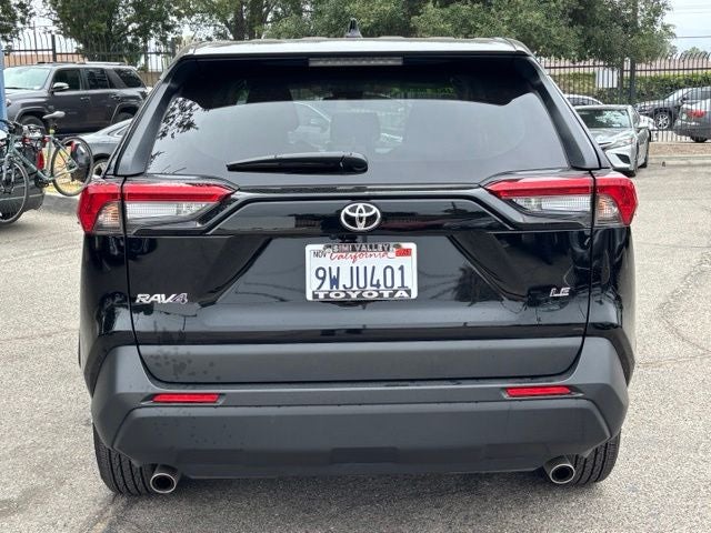 2025 Toyota RAV4 LE