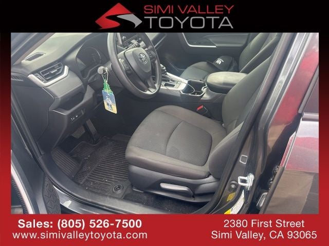 2025 Toyota RAV4 LE
