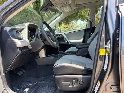 2017 Toyota RAV4 Platinum
