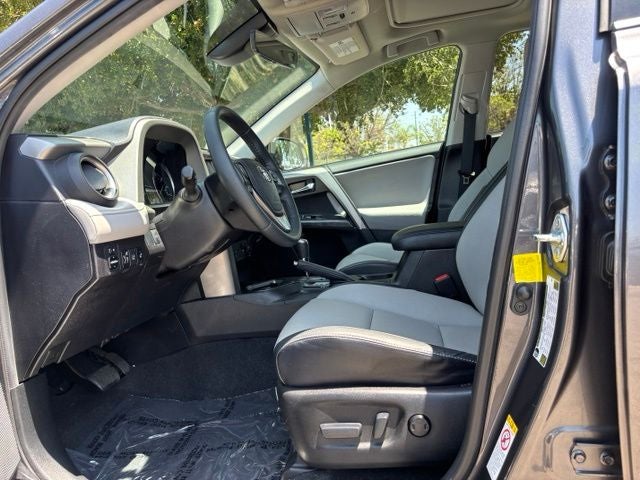 2017 Toyota RAV4 Platinum