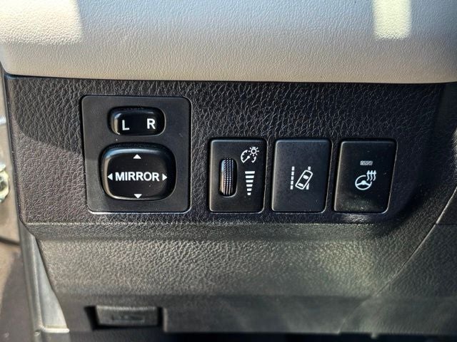 2017 Toyota RAV4 Platinum